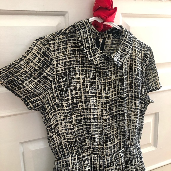 Collared baby doll dress - Picture 3 of 5